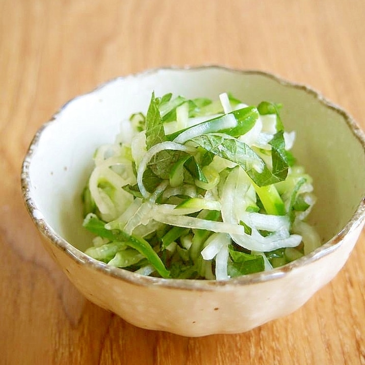 大葉香る!きゅうり・大根・大葉の酢の物♪